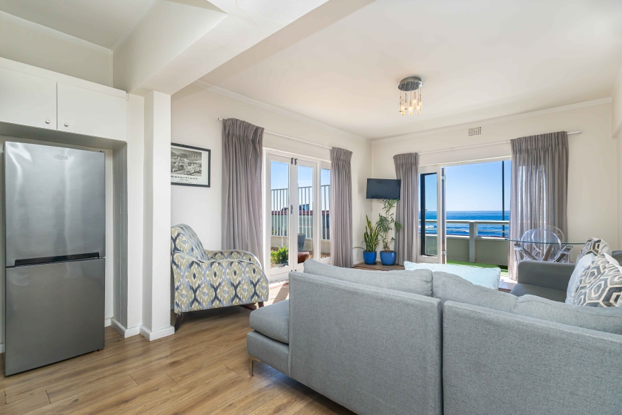 1 Bedroom Property for Sale in Sea Point Western Cape